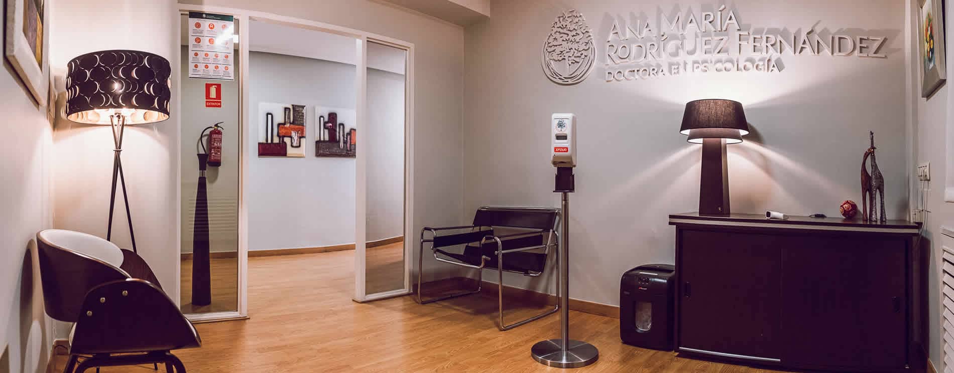 Interior del centro de psiocología Ana María Rodróguez